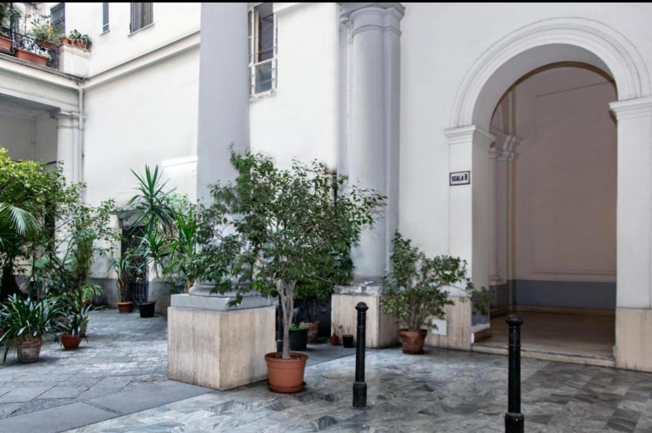 Hotel La Lepre Bovio Neapel Exterior foto