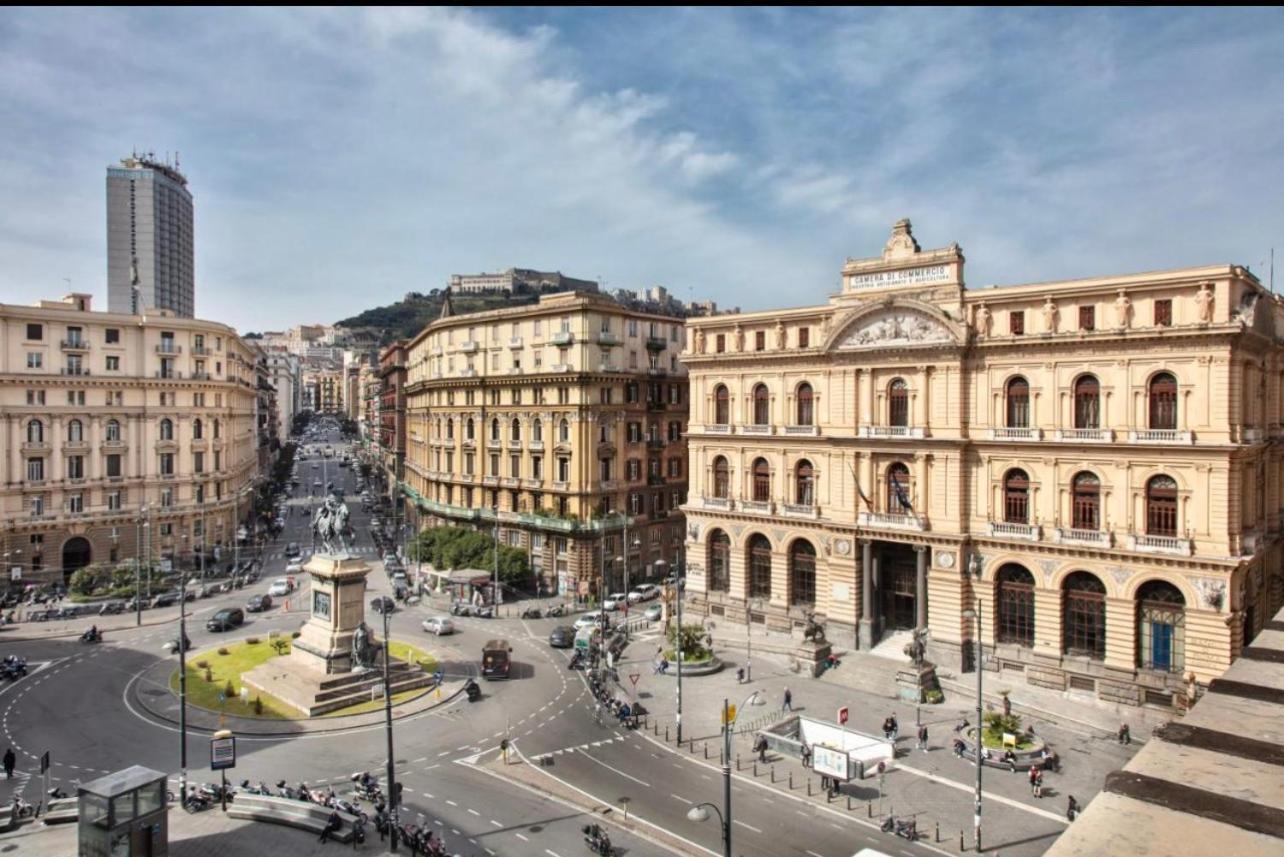 Hotel La Lepre Bovio Neapel Exterior foto